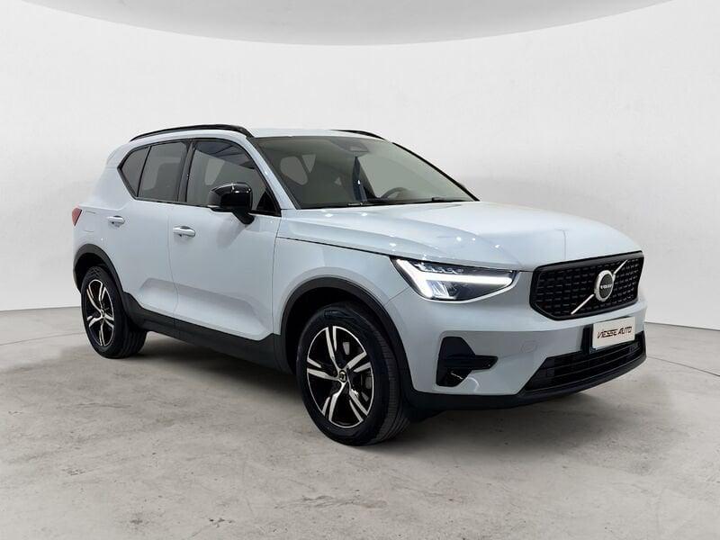 Volvo XC40 XC40 B3 automatico