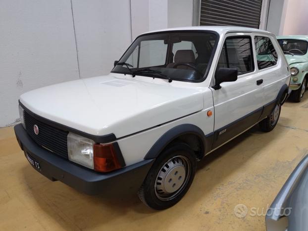 FIAT 127 TERZA SERIE 900 SPECIAL " KM 84.584 "