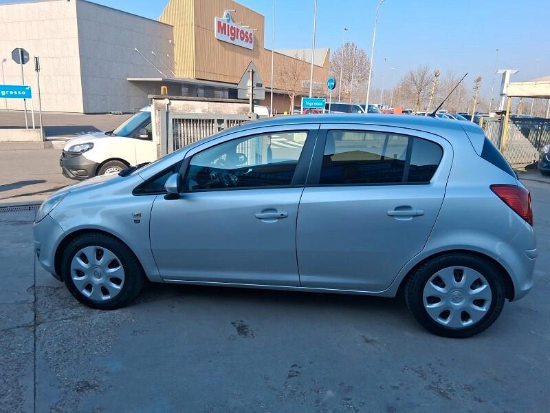 Opel Corsa 1.2 80CV 5 porte GPL-TECH Club