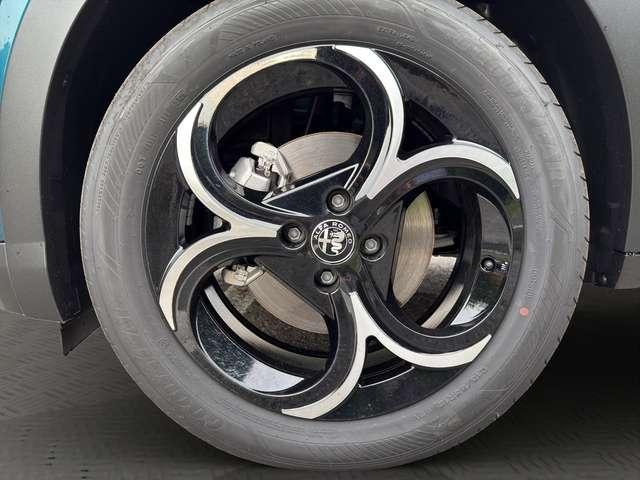 Alfa Romeo Junior Junior 1.2 ibrida Speciale 145cv edct6