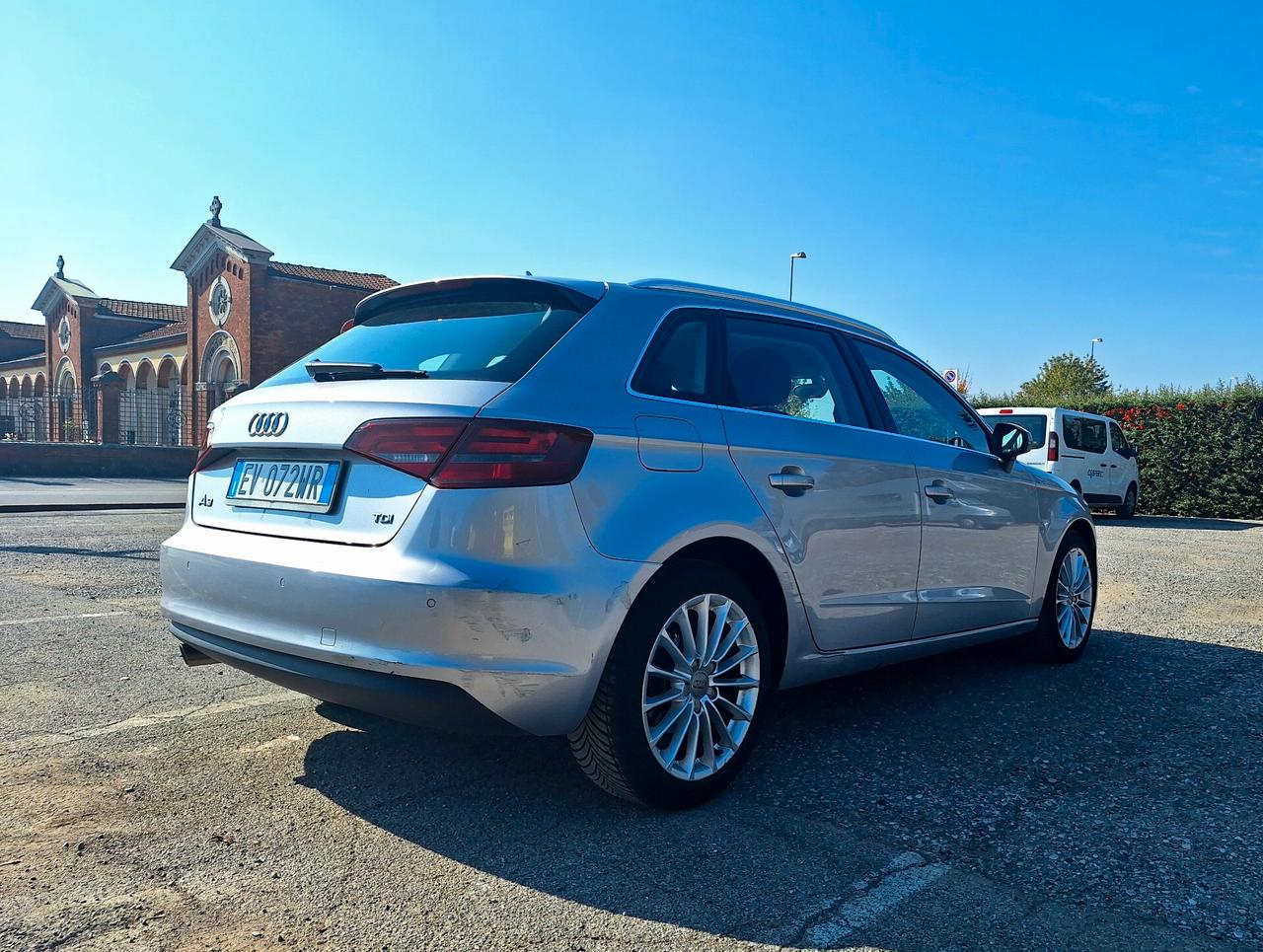 Audi A3 SPB 1.6 TDI ultra Attraction