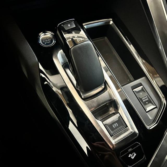 PEUGEOT 3008 Hybrid4 300 e-EAT8 GT Pack TETTO APRIBILE