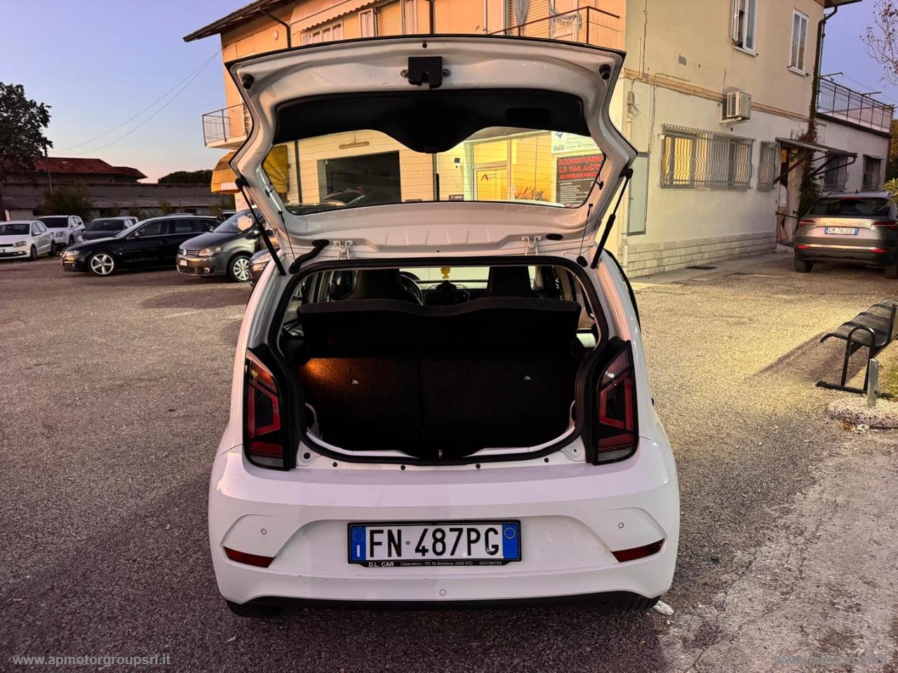 VOLKSWAGEN 1.0 5p. eco move up 68CV BENZINA-METANO