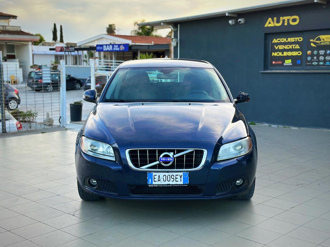 Volvo V70 2.0 D POLAR