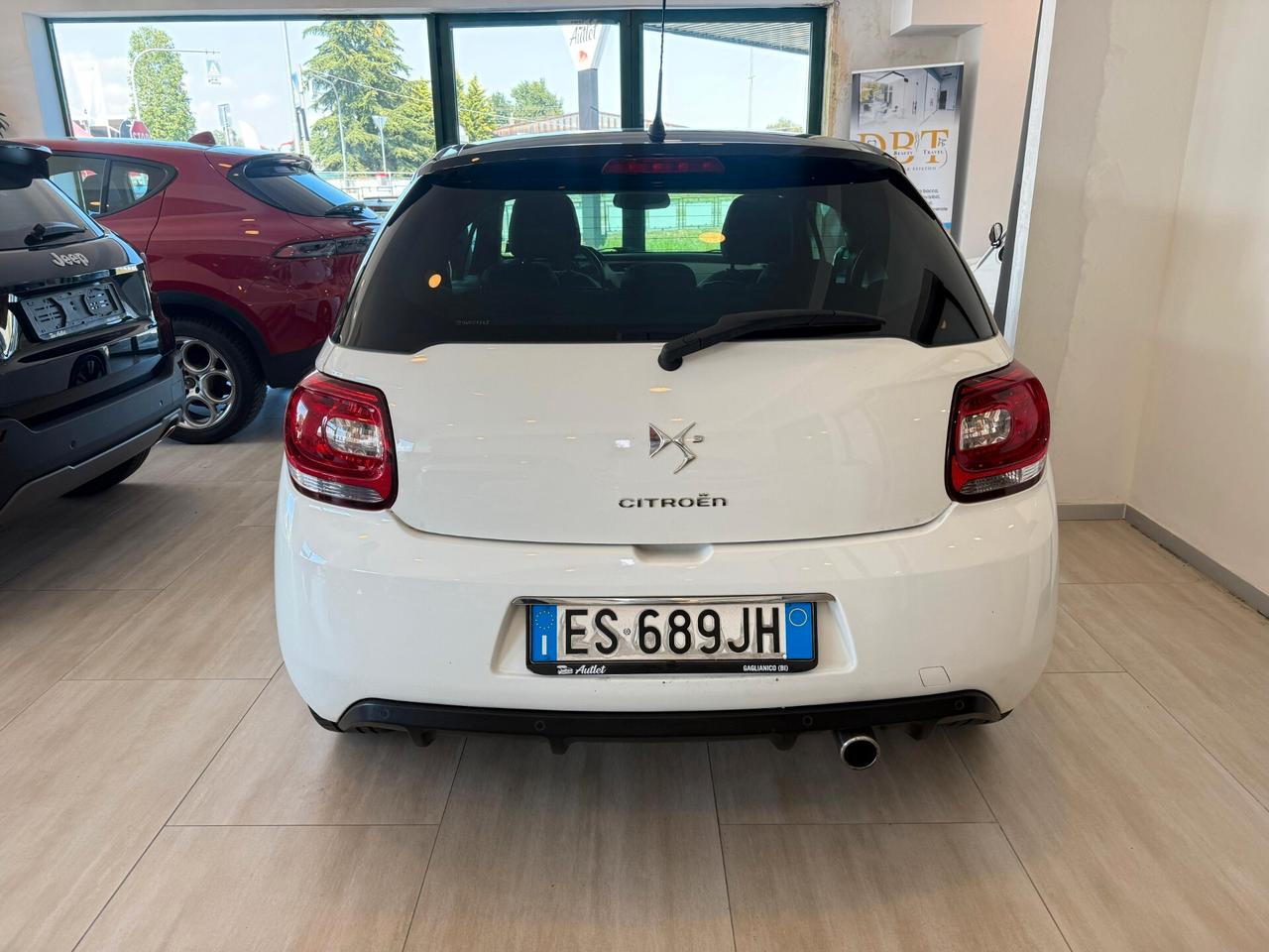 Ds DS3 3 1.2 VTi 82 Just Black