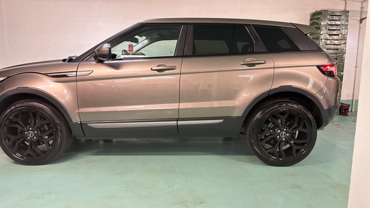 Land Rover Range Evoque 2.2 SD4 190CV. Full optional