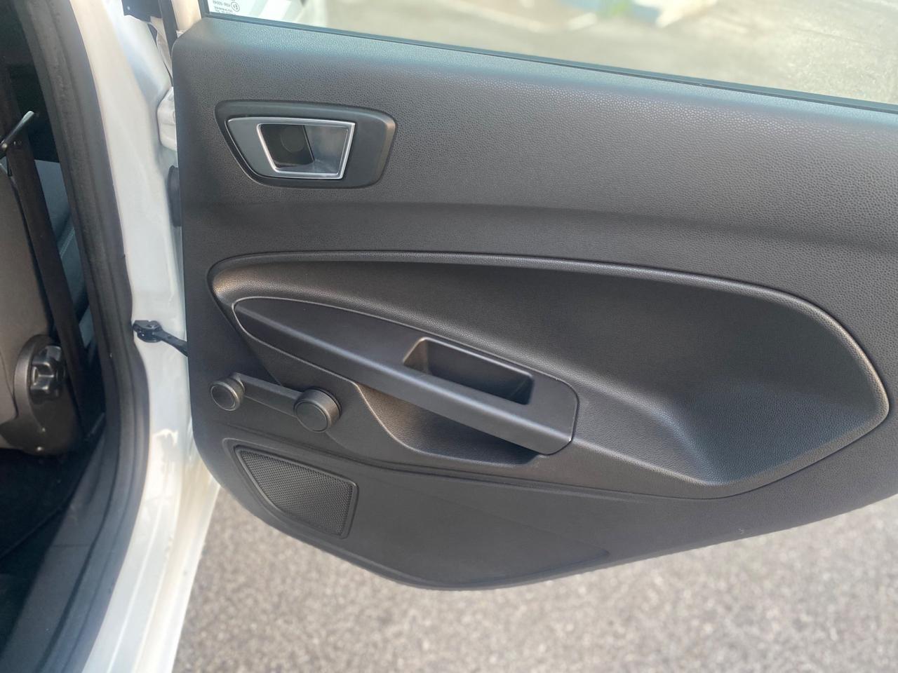 Ford Fiesta 1.5 TDCi 75CV 5 porte