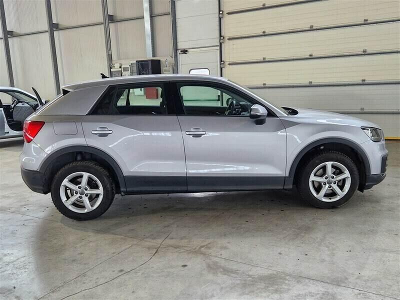 Audi Q2 30 TDI Business