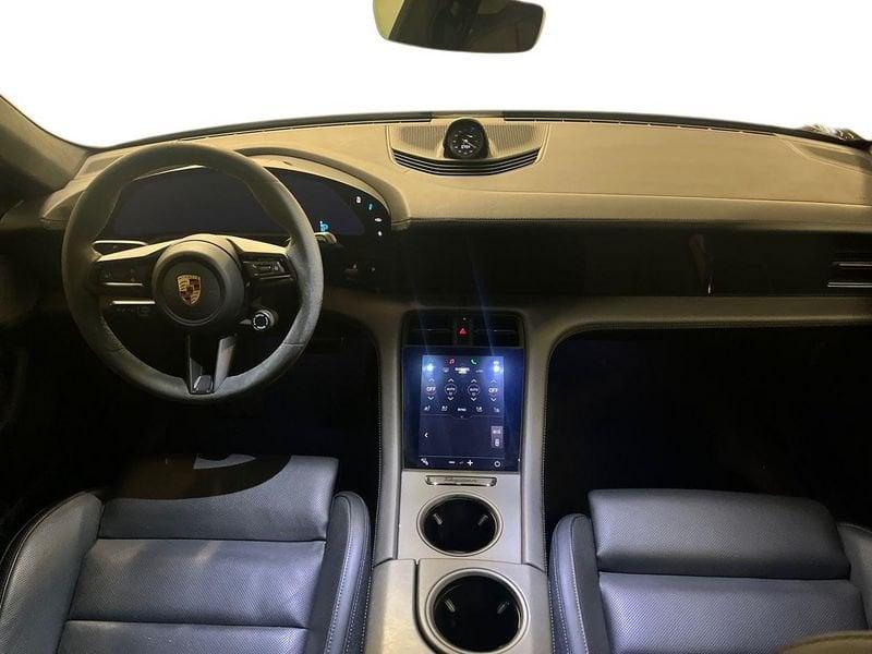 Porsche Taycan GTS