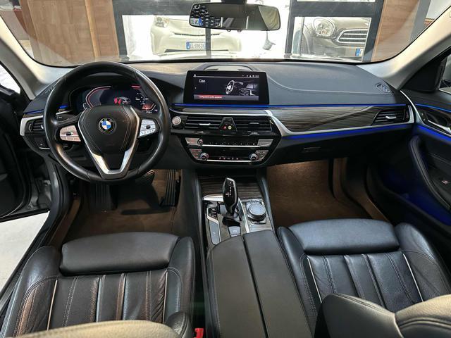 BMW 520 d 48V xDrive Touring Luxury LINE