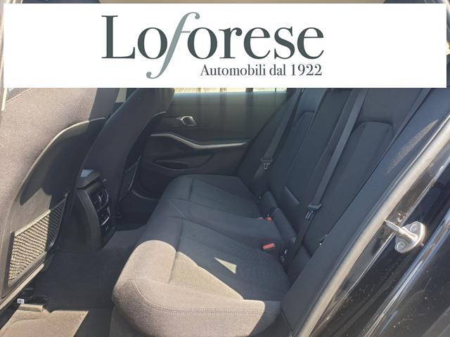 BMW 320 d 48V xDrive Touring Business Advantage