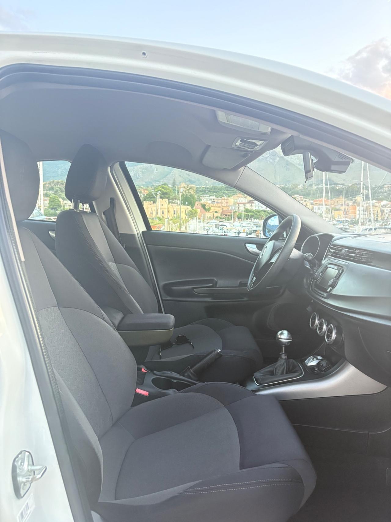 Alfa Romeo Giulietta 1.6 JTDm UNICO PROPRIETARIO