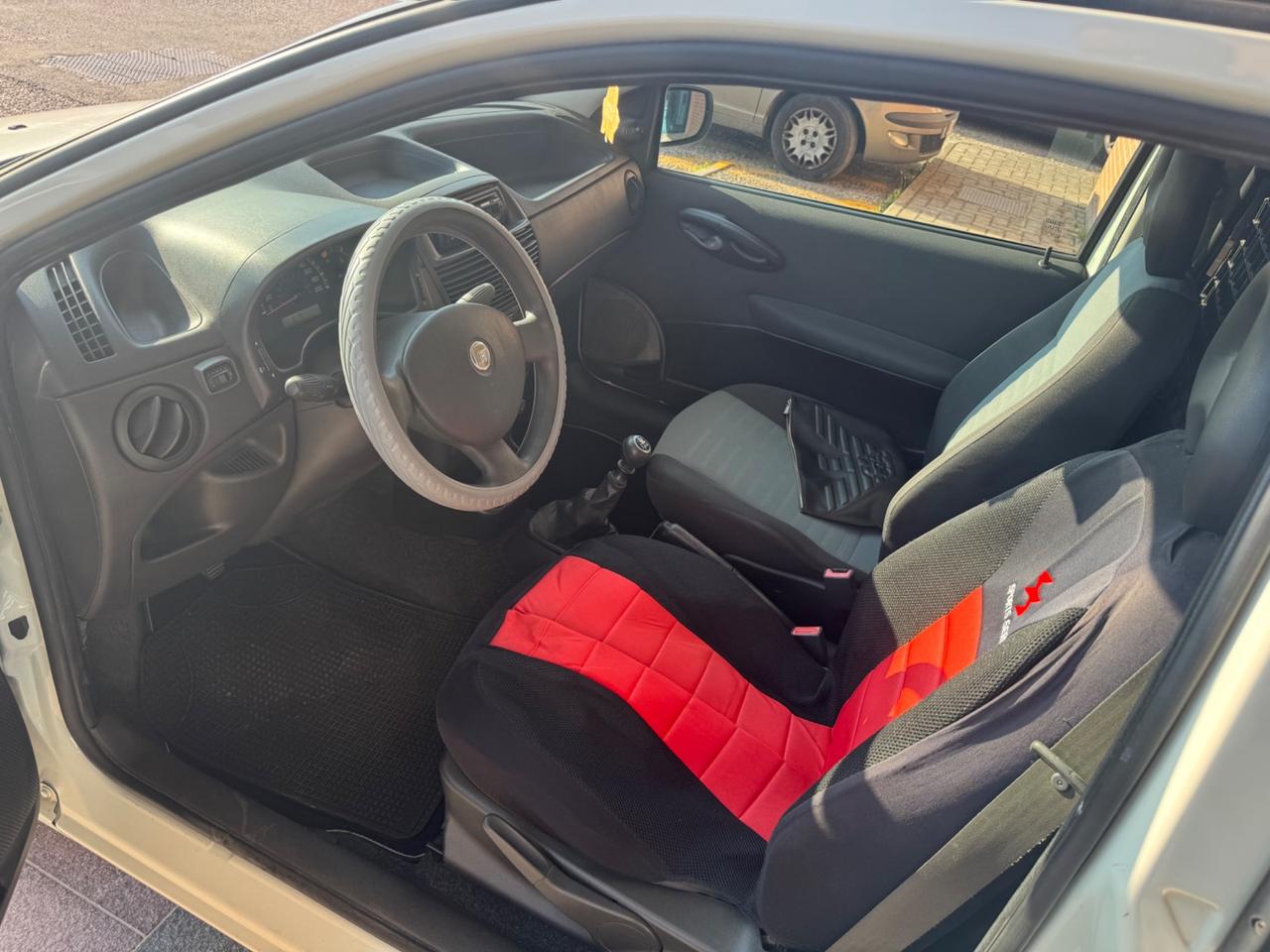 Fiat Punto 1.2 3p. 2 posti Natural Power Van Neopatentati