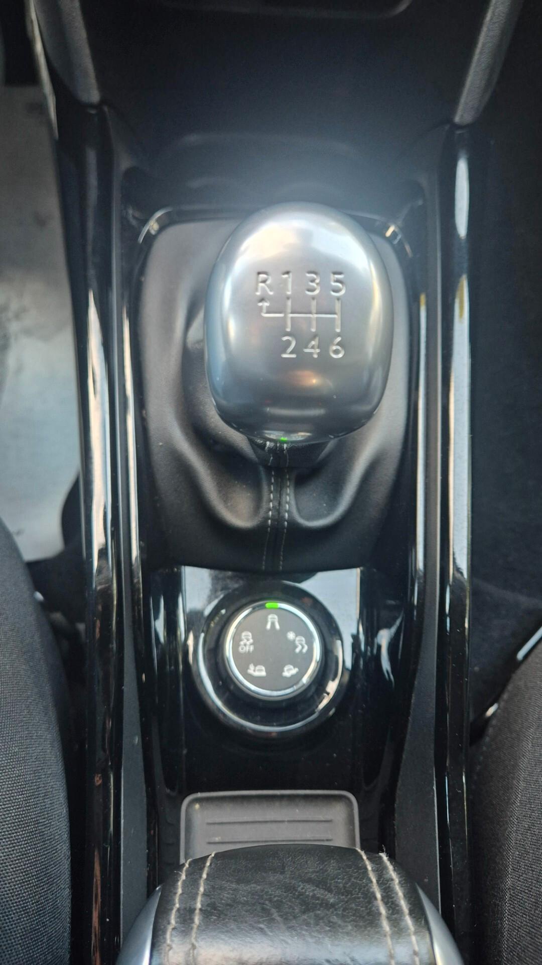 Peugeot 2008 BlueHDi 100 S&S Allure