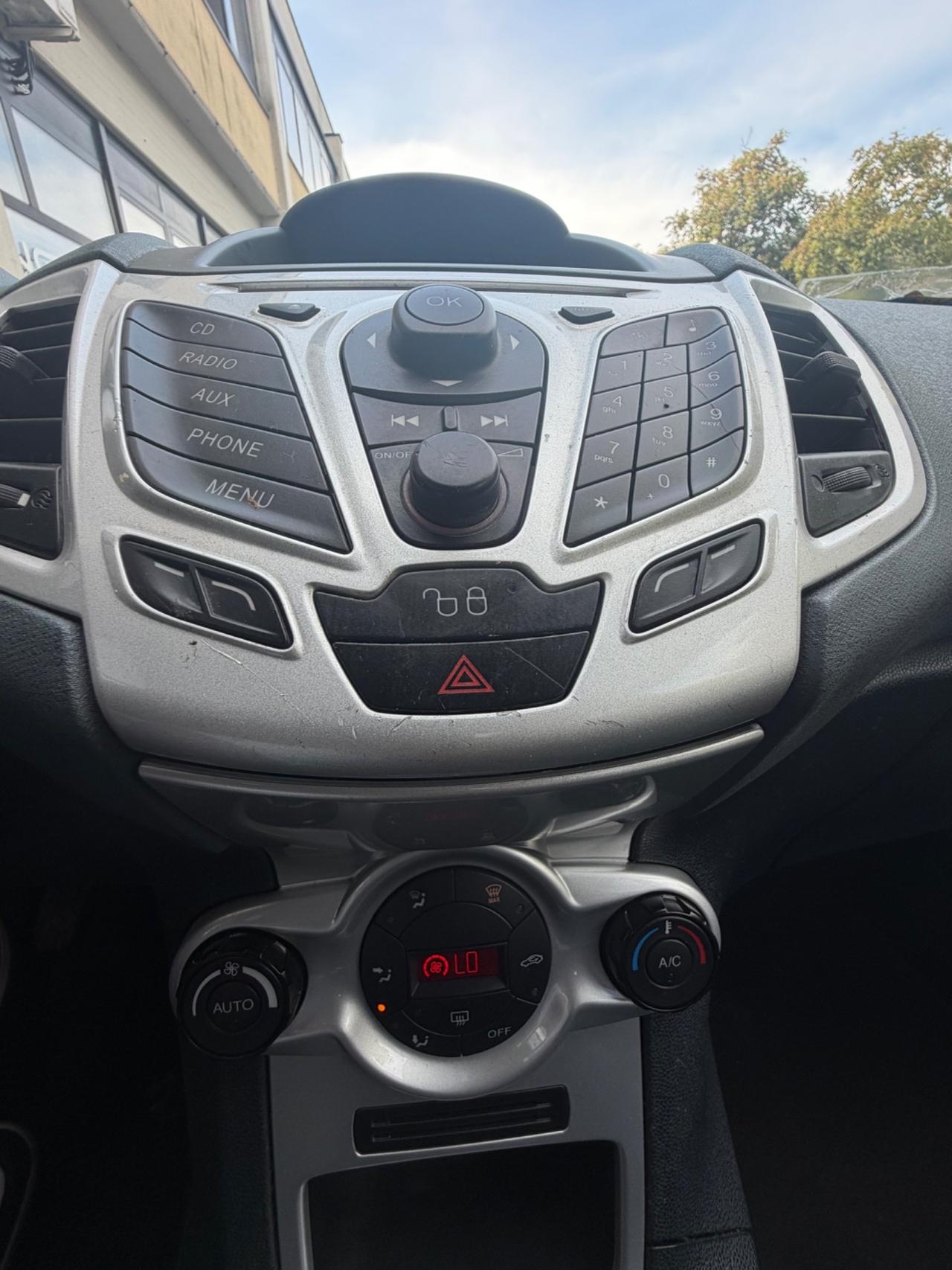Ford Fiesta 1.2 82 CV 5 porte Titanium