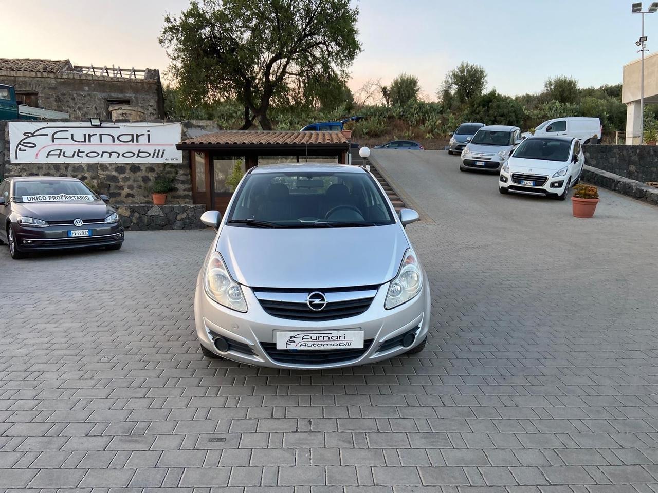 Opel Corsa 1.2 3 porte Club