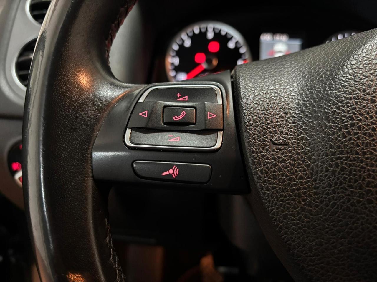 VOLKSWAGEN TIGUAN 2014 2.0 TDI 140 CV