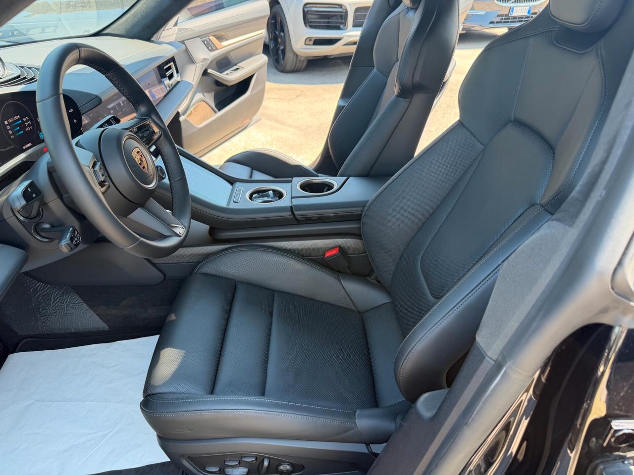 Porsche Taycan Turbo S/carbocera/pack carbonio/burmaster/stafull/iva 22%