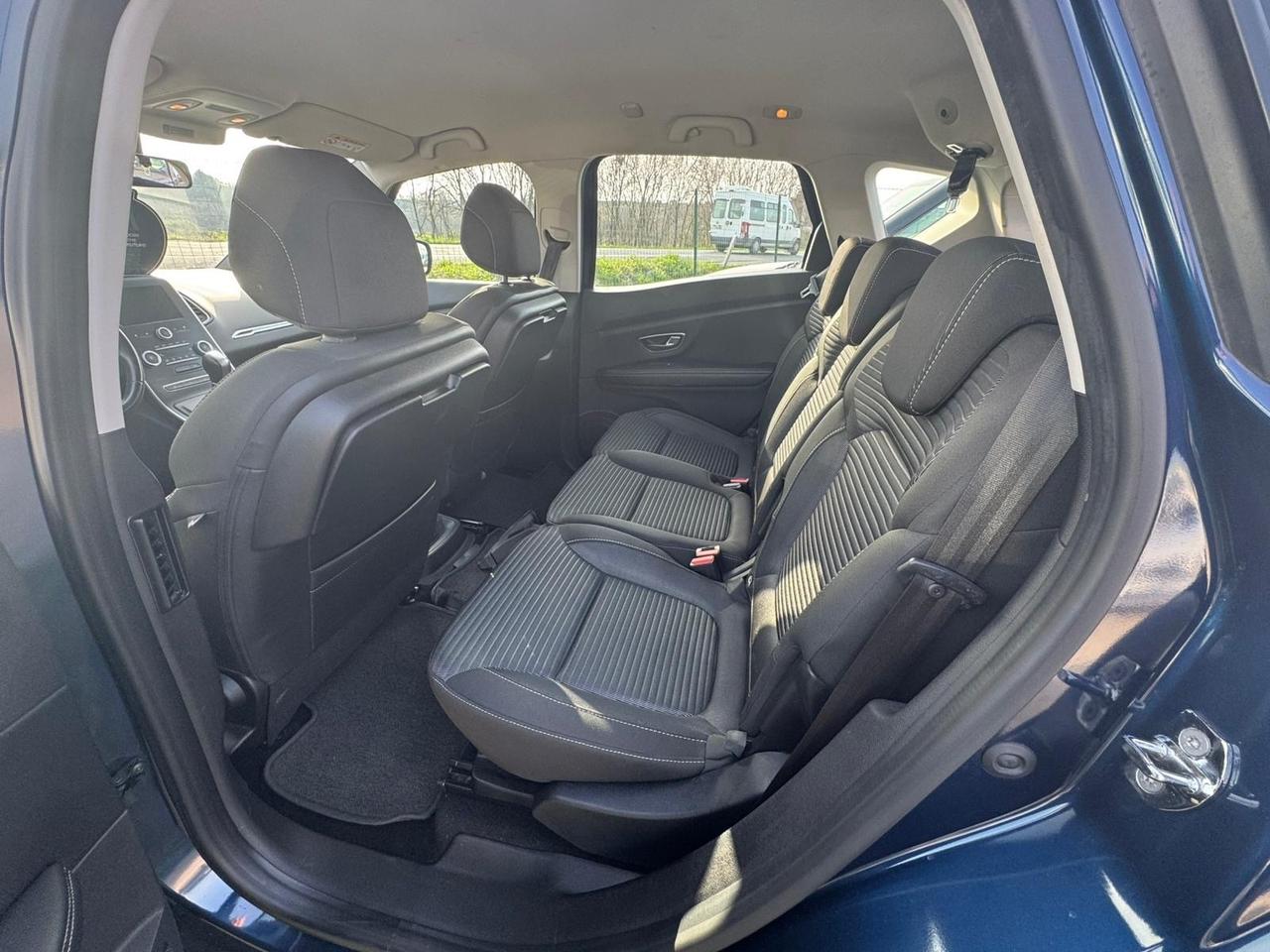 Renault Scenic Scénic dCi 8V 110 CV EDC Energy Zen