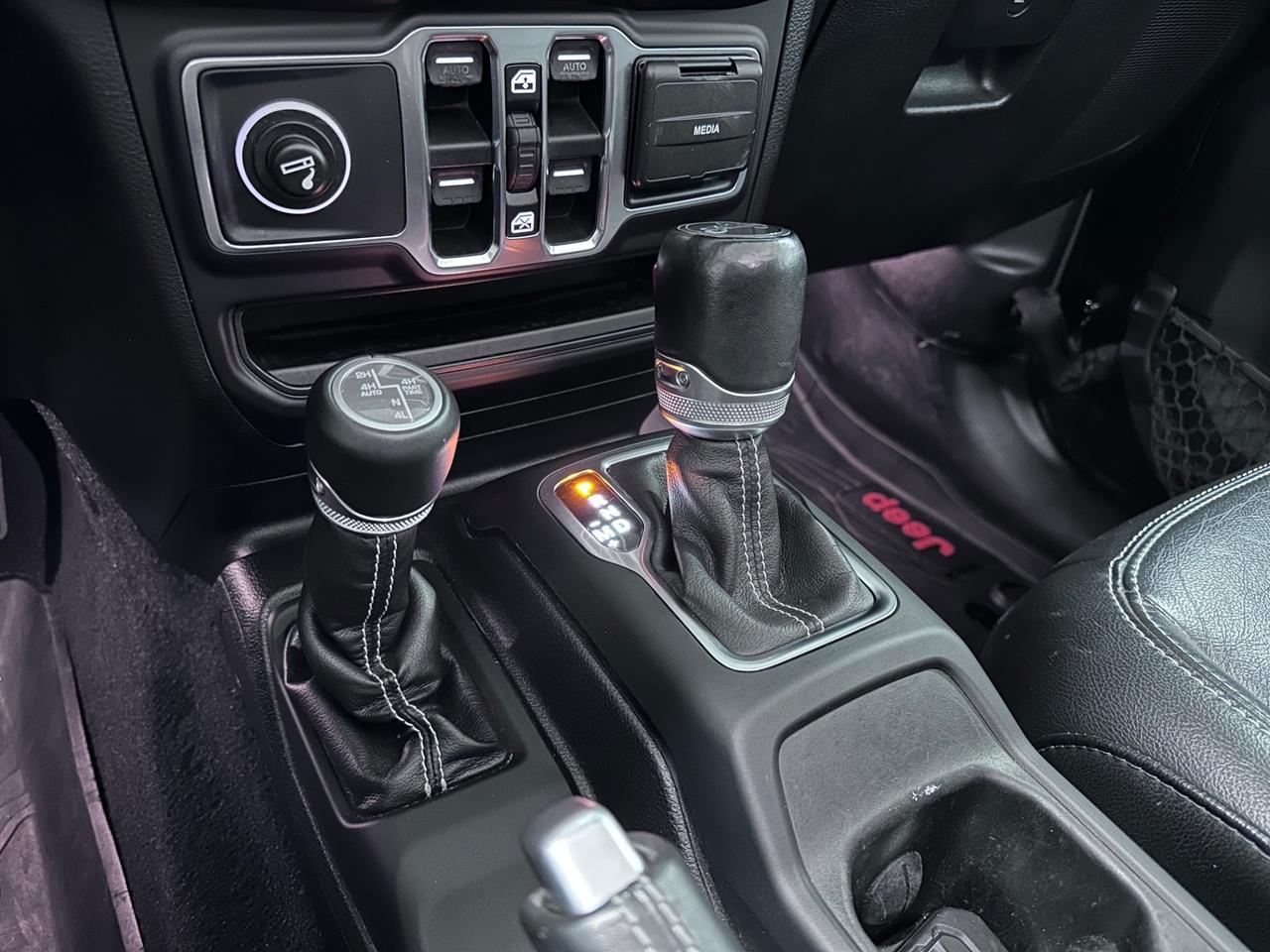 Jeep Wrangler Unlimited 2.2 Mjt II Sahara