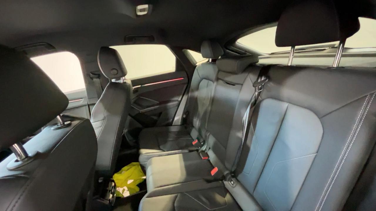 Audi Q3 SPB 35 TDI S tronic Identity Black