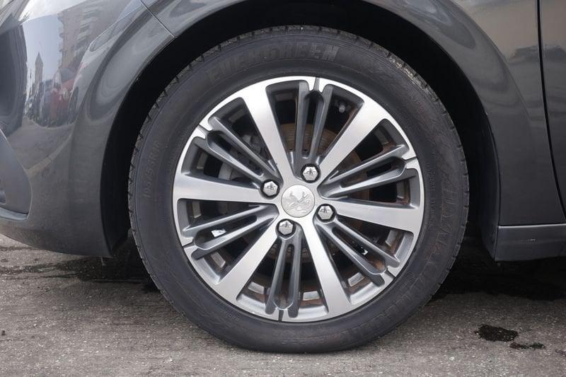 Peugeot 208 Peugeot 208 1.2 PureTech 82cv Allure 60KW ANNO 2017