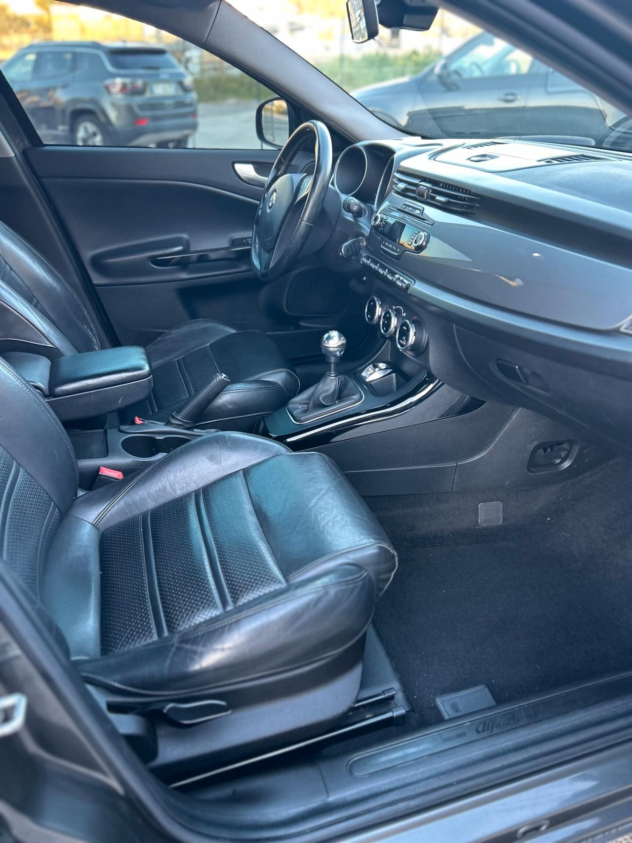 Alfa Romeo Giulietta 1.6 JTDm-2 105 CV Exclusive