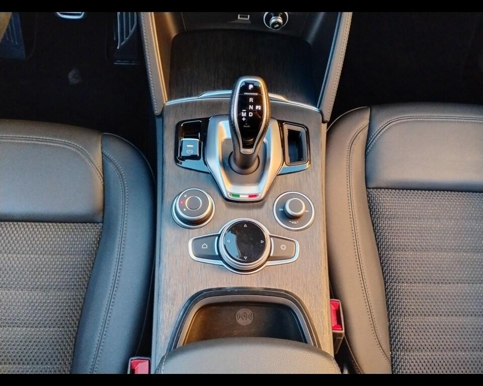 Alfa Romeo Stelvio 2.2 Turbo Ti RWD AT8