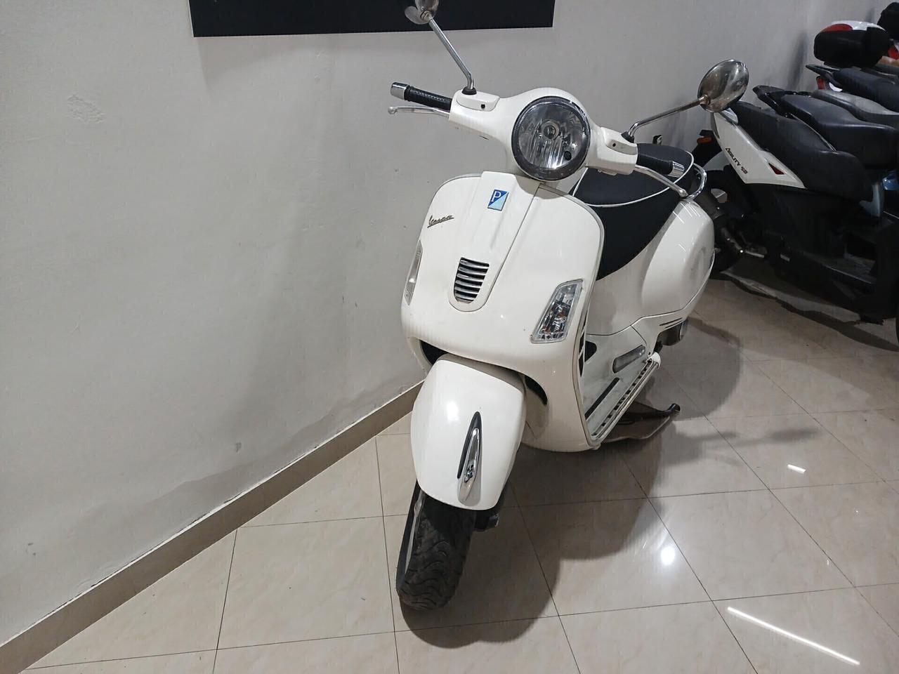 300 GTS GARANTITA 12 MESI