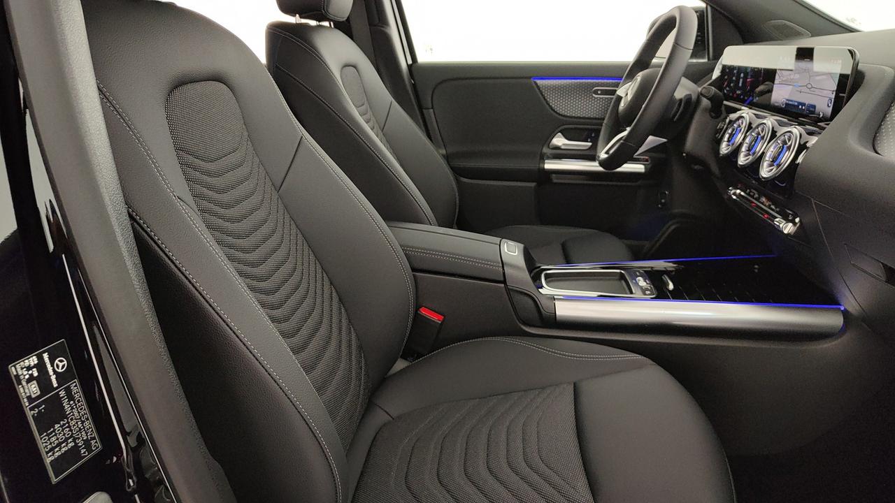 Mercedes-Benz GLA 200 d automatic