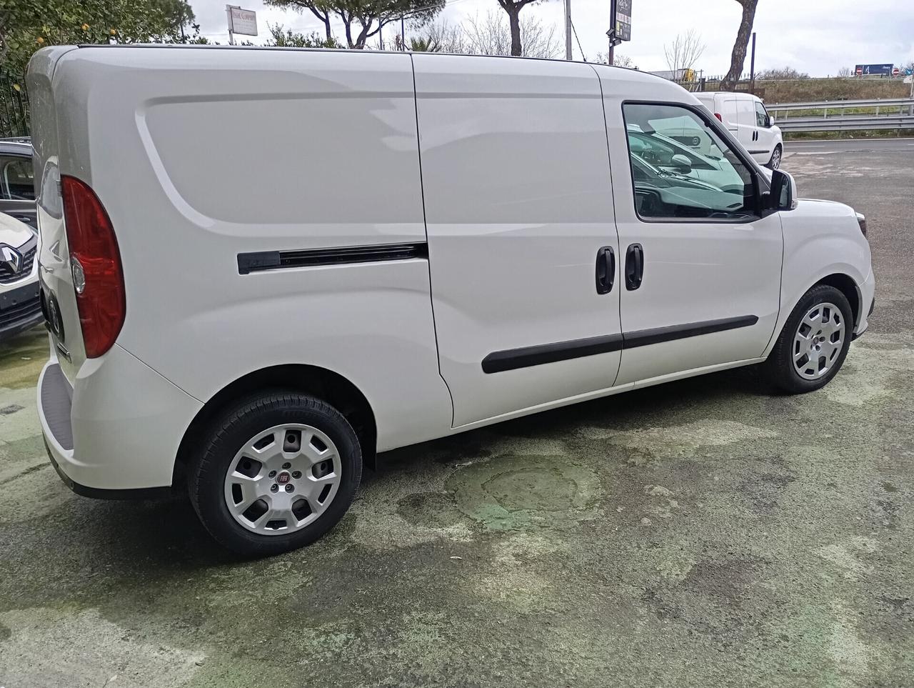 Fiat Doblo C. Maxi 1.6 Mjet 105CV Lounge 3 Posti