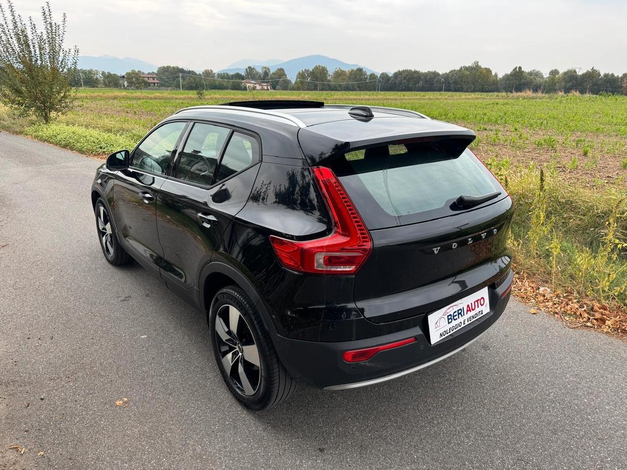 Volvo XC40 D4 Geartronic R-design (4x4) trazione integrale