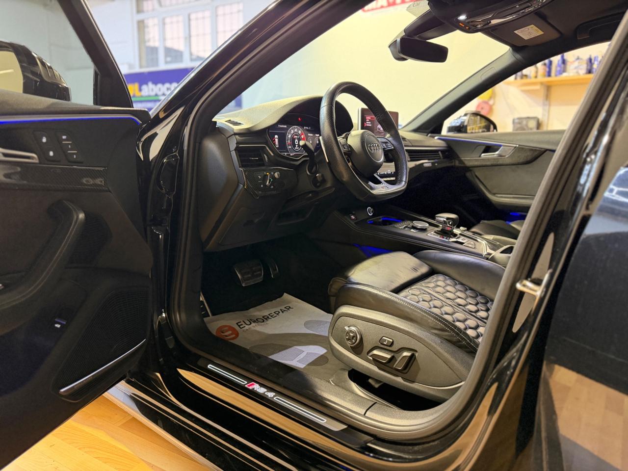 Audi A4 RS 4 Avant 2.9 TFSI quattro tiptronic