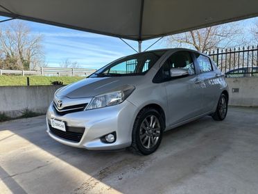 TOYOTA Yaris 1.0 5 porte Lounge OK NEOPATENTATI KM CERTIFIICATI