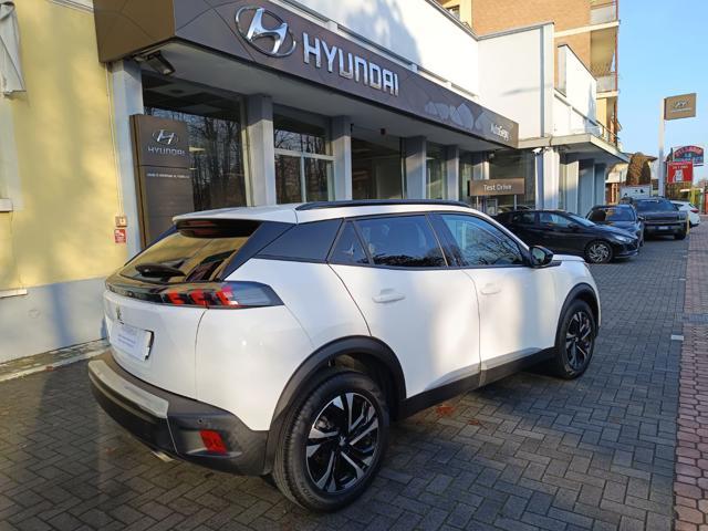 PEUGEOT 2008 BlueHDi 110 S&S Allure