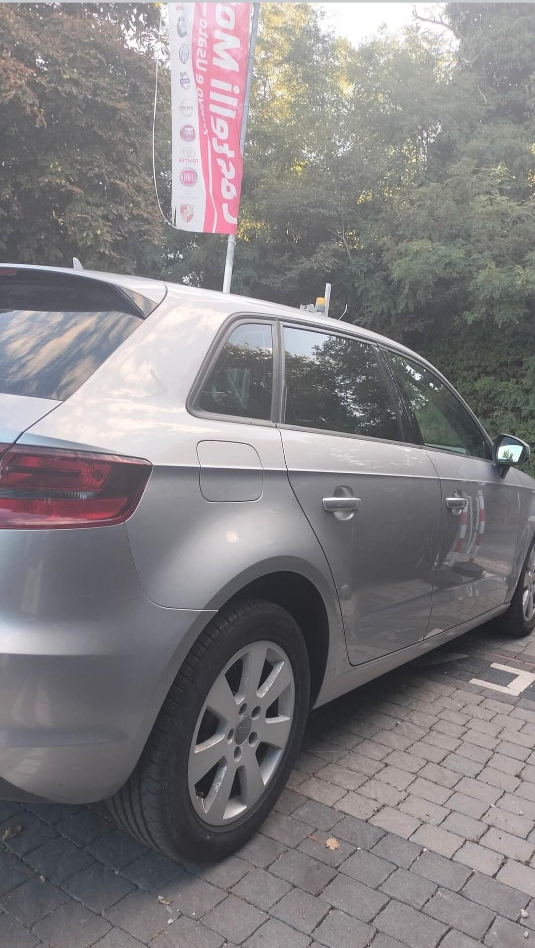 Audi A3 1.6 TDI clean diesel S tronic Ambition