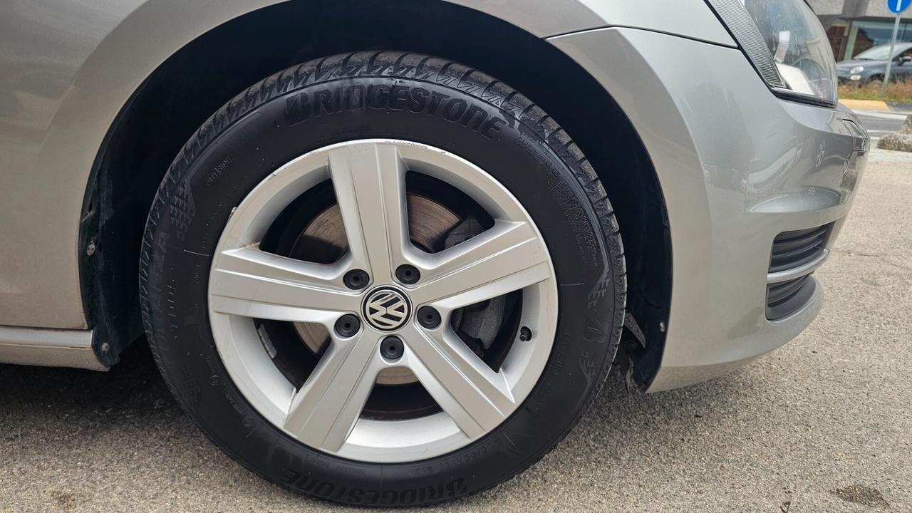 Volkswagen Golf 1.6 TDI 5p. Highline BlueMotion Technology