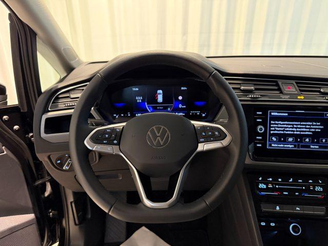 VOLKSWAGEN Touran 1.5 TSI Business Navi App Connect DAB+