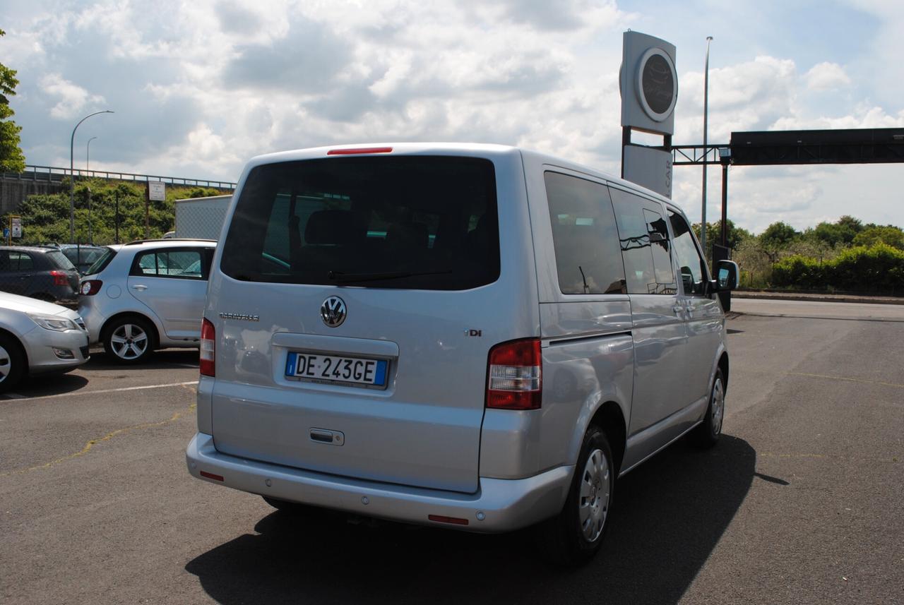 Volkswagen Transporter Caravelle 2.5 TDI/130CV PL 8 POSTI/TAGL. VW