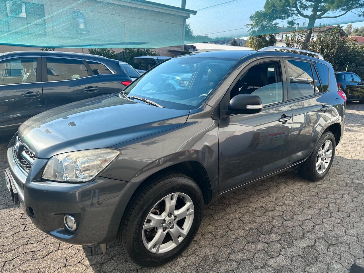 Toyota RAV 4 RAV4 2.0 MultidriveS Luxury
