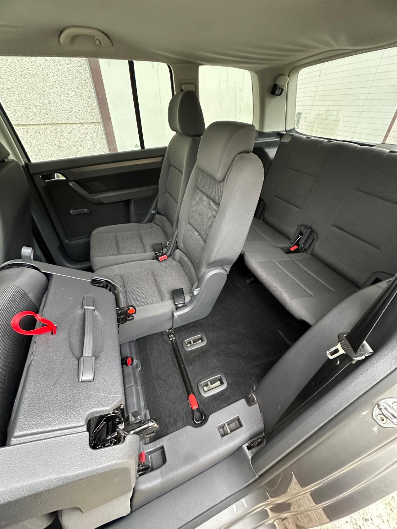 Volkswagen Touran 1.5 TSI ACT Business BlueMotion Technology