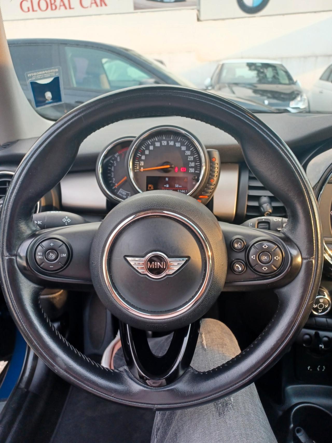 Mini 1.2 Benzina 5 porte Tetto PDC 2015