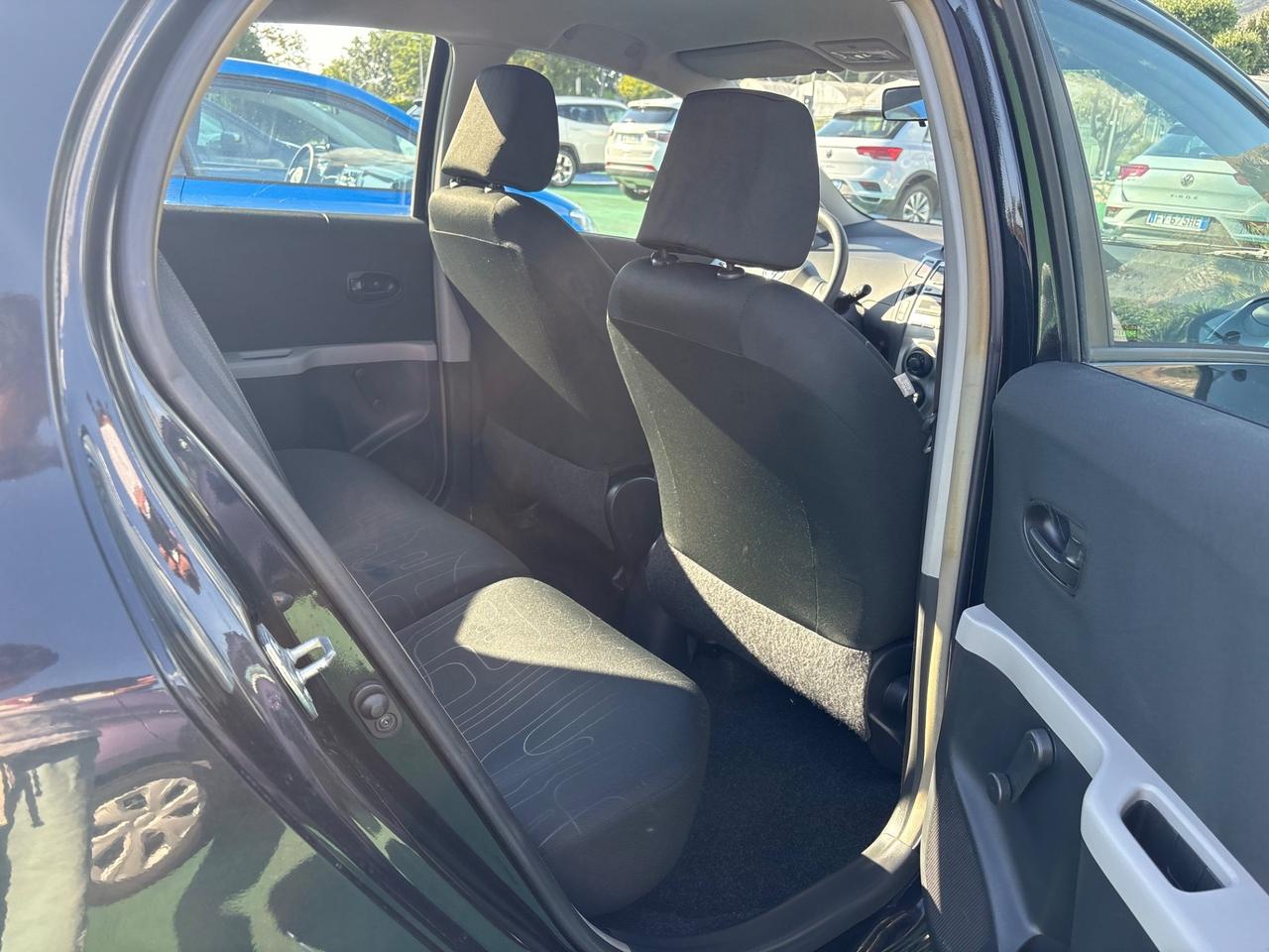 Toyota Yaris 1.0 5 porte Sol