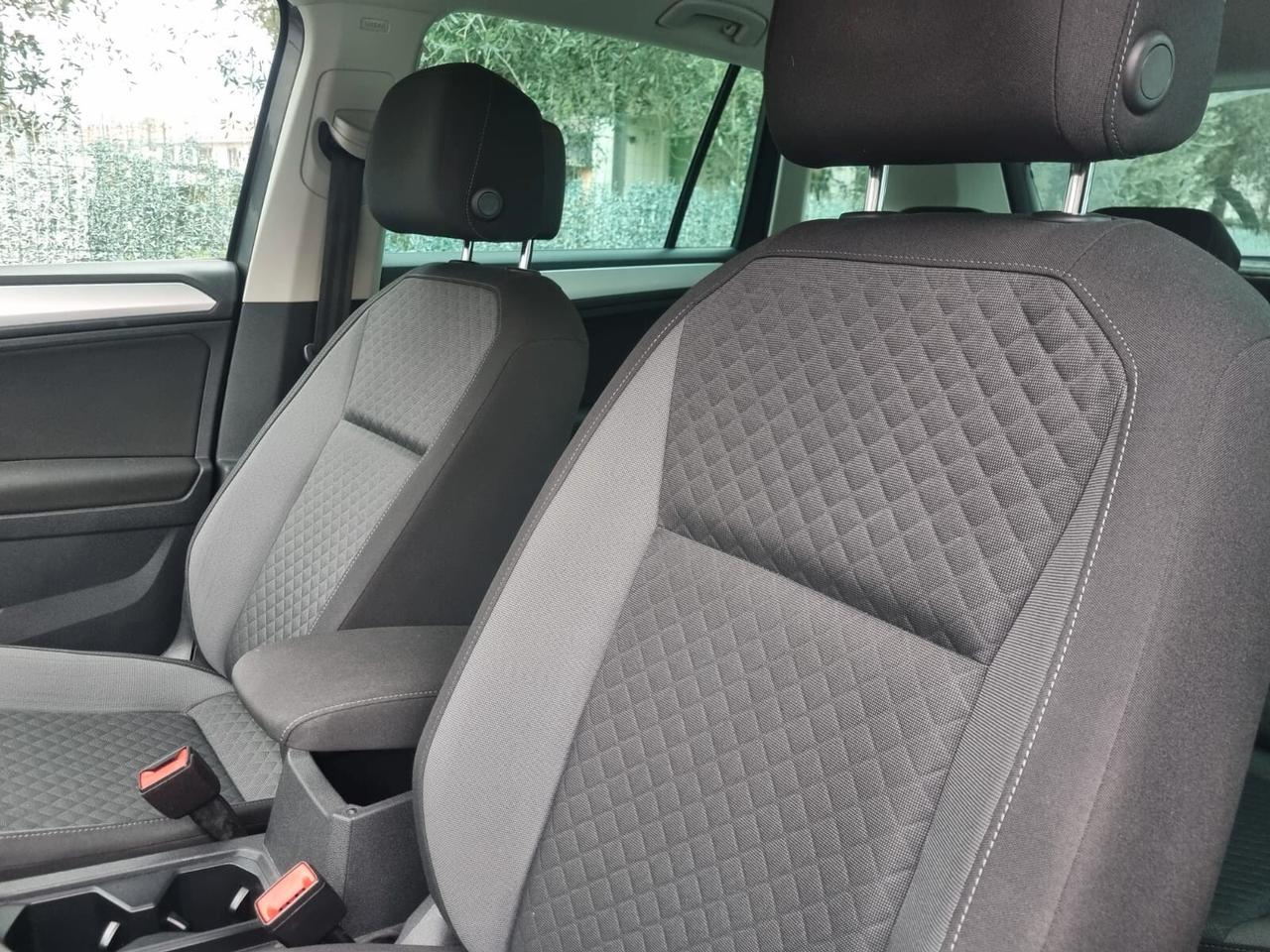 Volkswagen Tiguan 2.0 TDI SCR DSG 4MOTION Business BMT