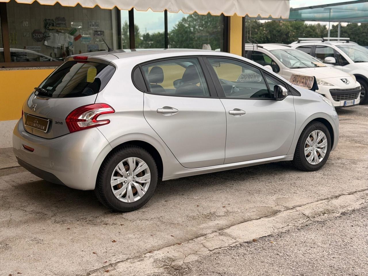 Peugeot 208 1.4 HDi 50kw OK NEOPATENTATI
