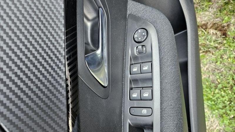 Peugeot 208 208 PureTech 100 Stop&Start 5 porte Style con EASY GO' finanz. e assic.
