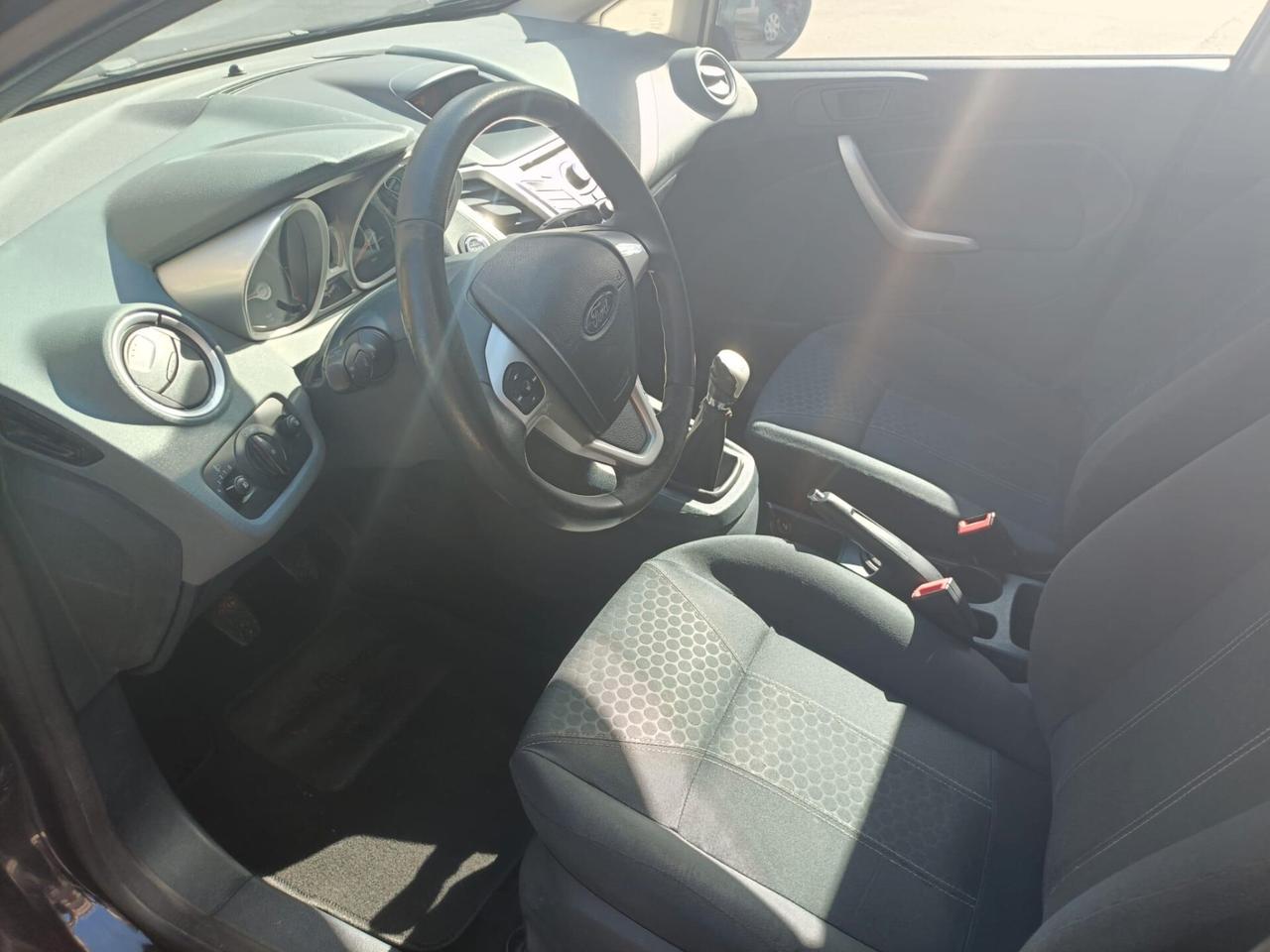 Ford Fiesta 1.4 TDCi 5p. Titanium