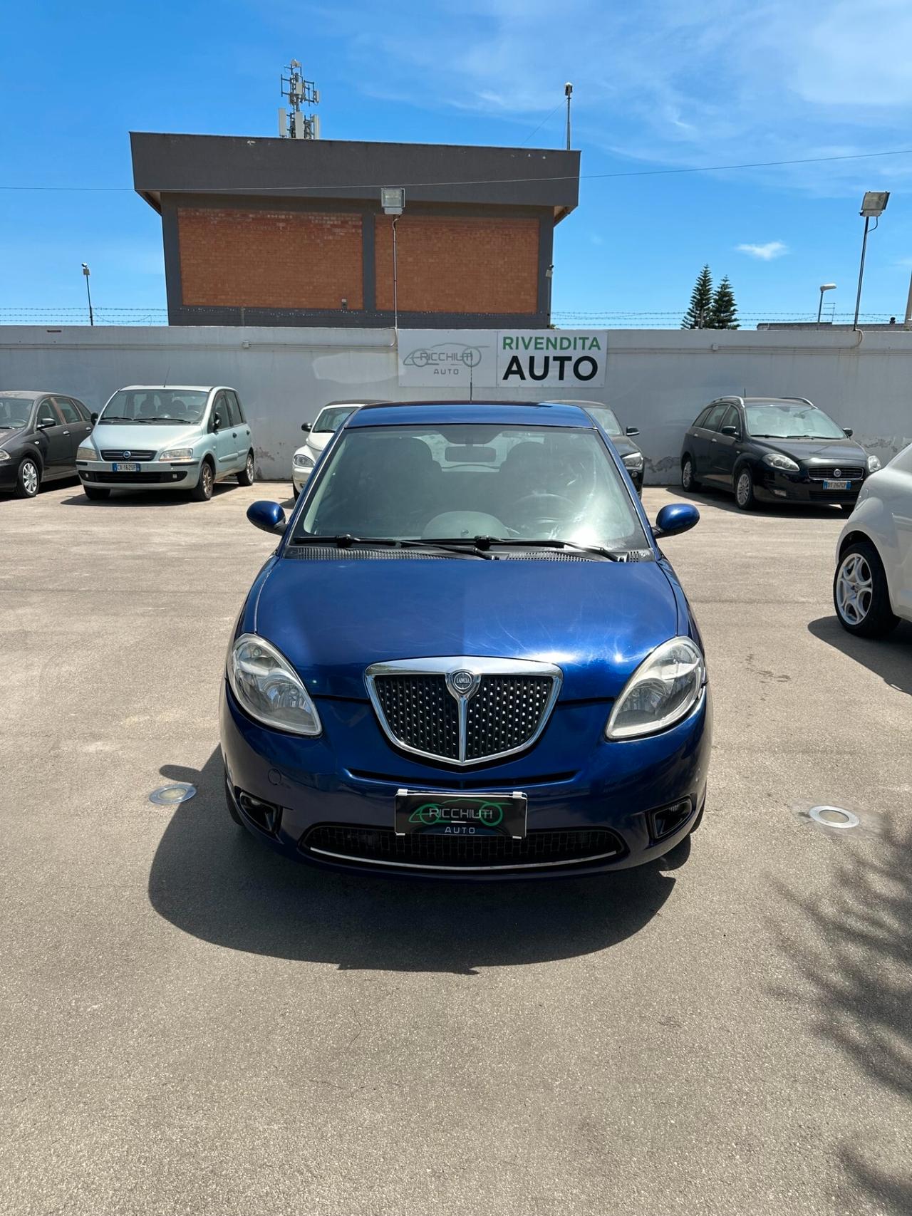 LANCIA YPSILON 1.2 BENZINA 2008 OK NEOPATENTATI