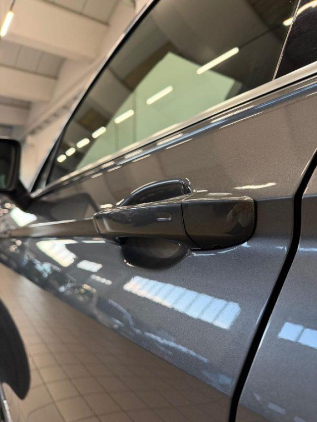 VOLKSWAGEN Tiguan 2.0 BiTDI SCR DSG 4MOTION Executive R-Line BMT
