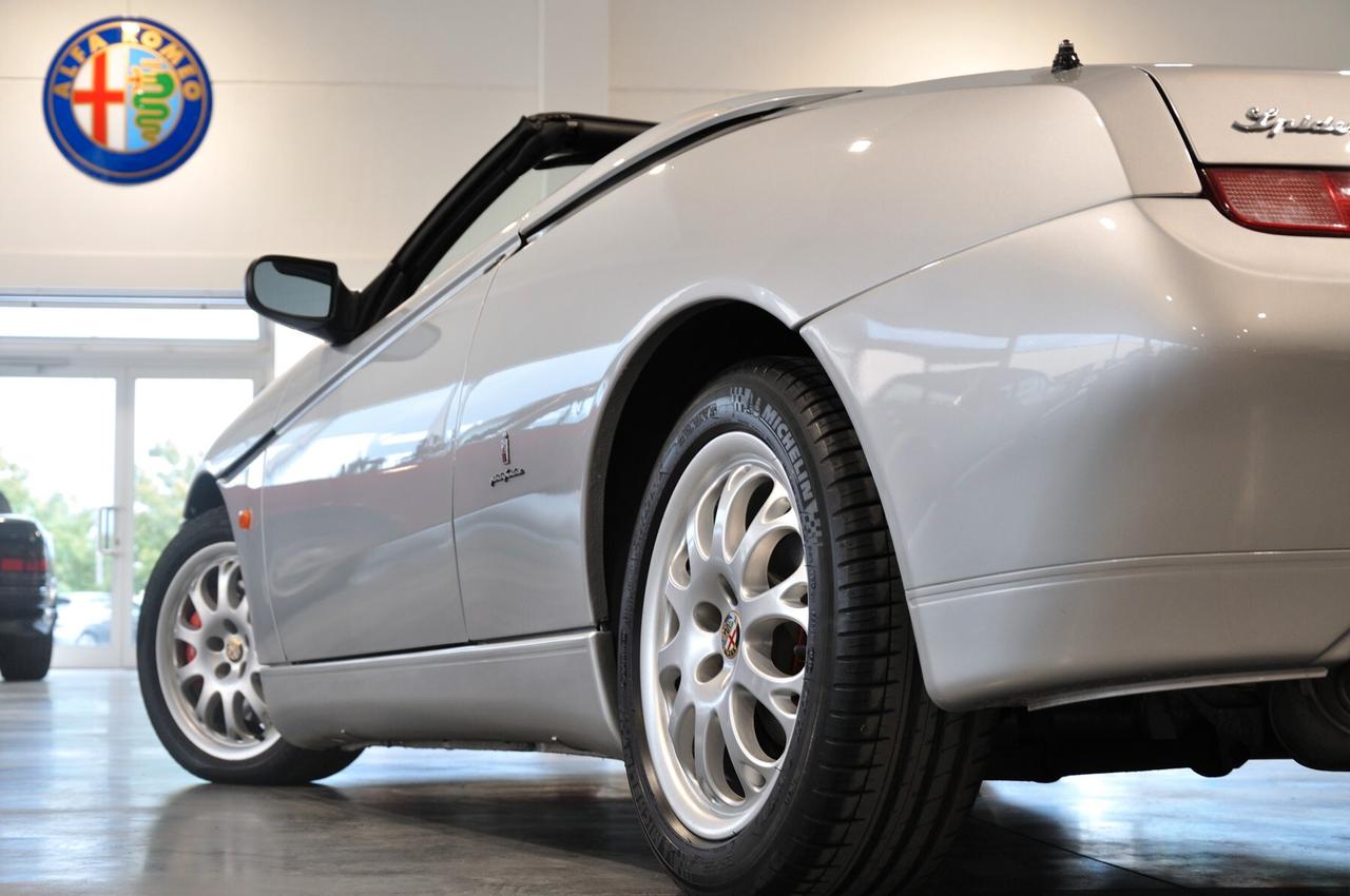 Alfa Romeo Spider 3.0i V6 24V cat L